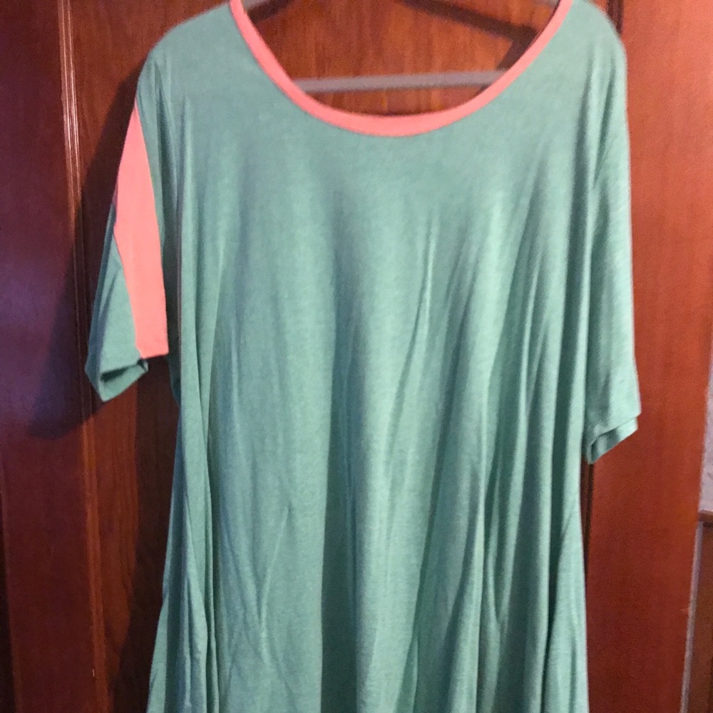 Lularoe Perfect t never worn
